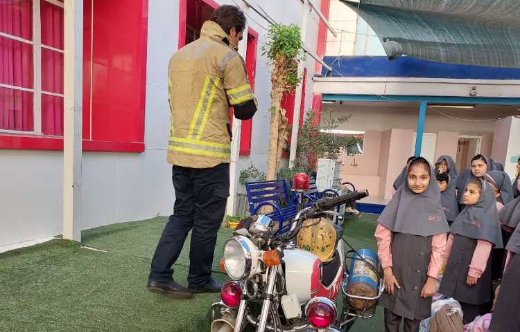 روز آتش نشان 4