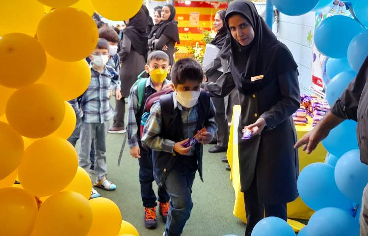 روز بازگشایی دبستان علوی 4