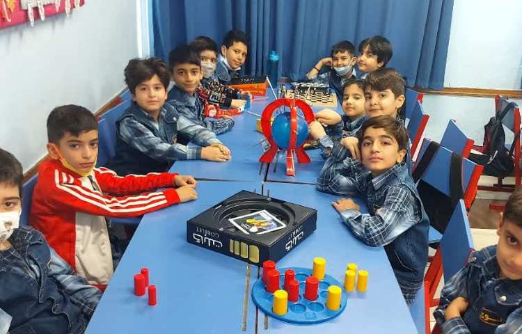 روز بدون کیف جذاب و خلاق دانش آموزان پایه دوم دبستان 1