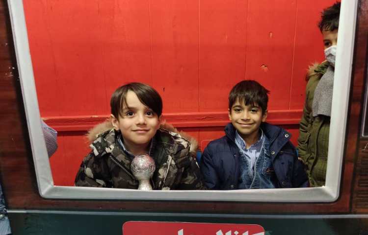 روز تلویزیون: اخبارگویی برنامه طنز گزارش فوتبال توسط نوآموزان 5