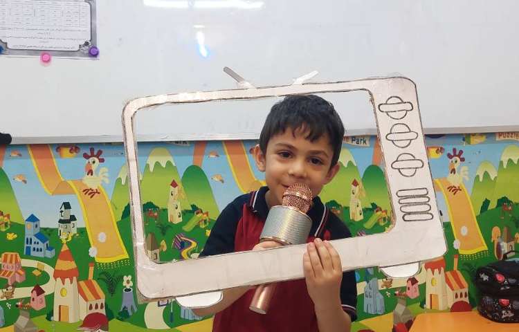 روز تلویزیون 8