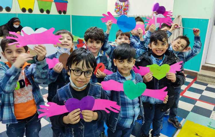 :روز جهانی بغل کردن، کلاس شاپرک 2