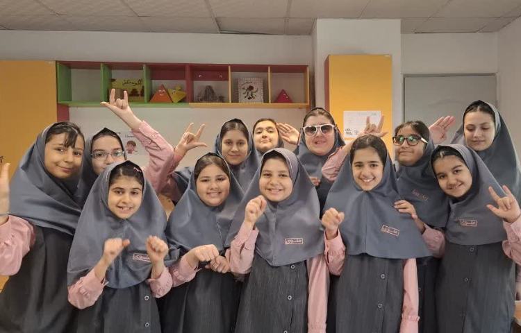 روز جهانی زبان اشاره