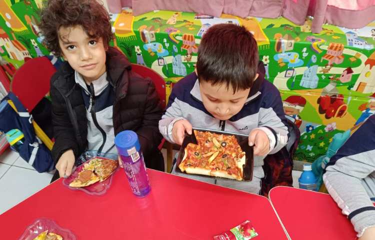 روز جهانی پیتزا 1