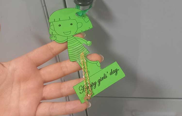 روز دختربه همه ی فرشتگان نازنین مبارک 4