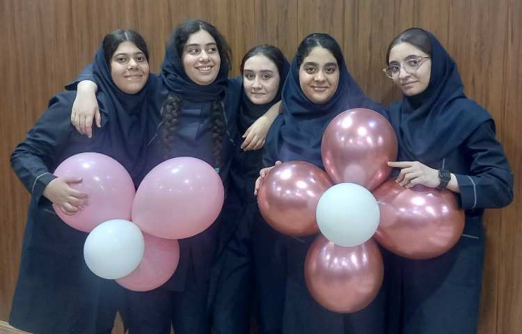 روز دختر گرامی باد