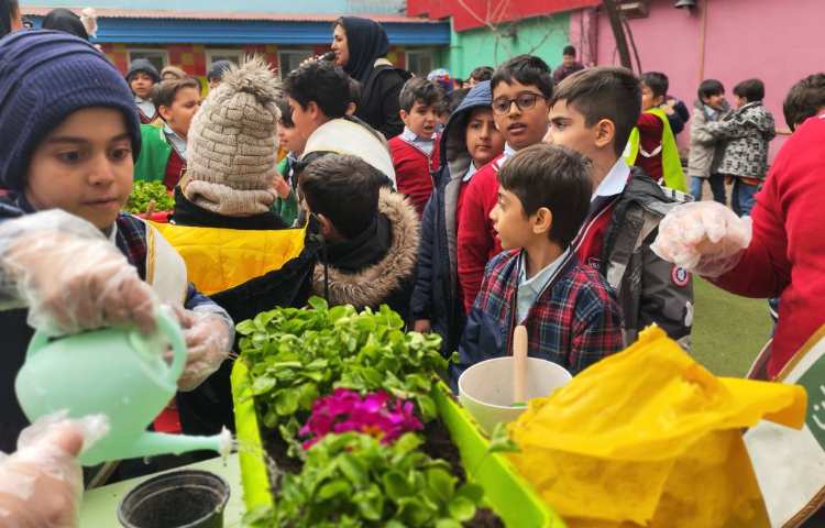 روز درختکاری 22