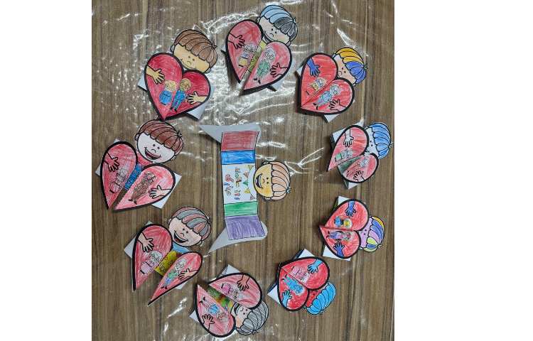 روز سالمند:درست کردن کاردستی 3