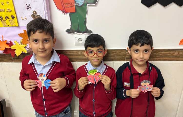 روز سالمند مبارک!/International day of older persons!-زنگ زبان عمومی 1