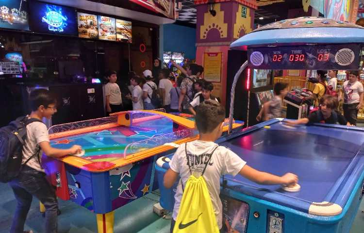 روز شاد اردو ، شهربازی صبامال 3