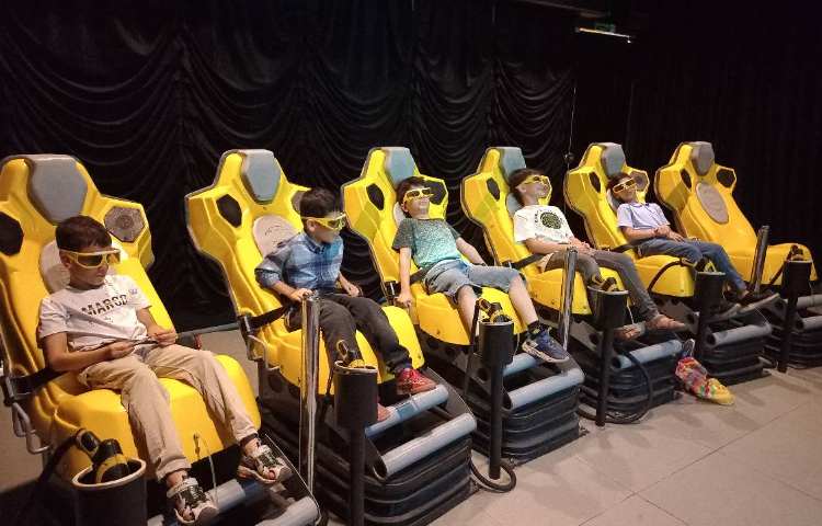 روز شاد اردو ، شهربازی صبامال