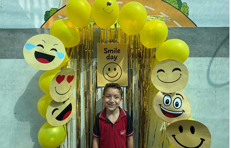 روز لبخند 12