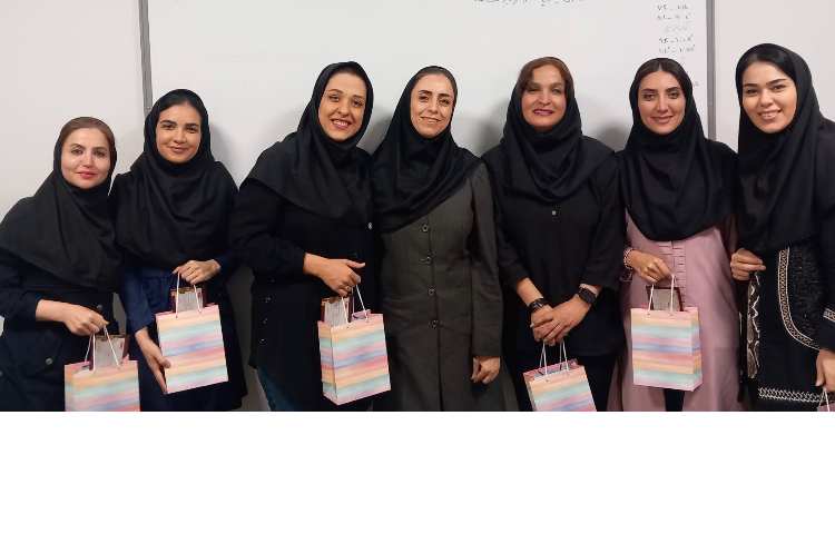 روز معلم گرامی باد