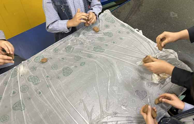 روز مهارتی، زنگ بدون کیف 15