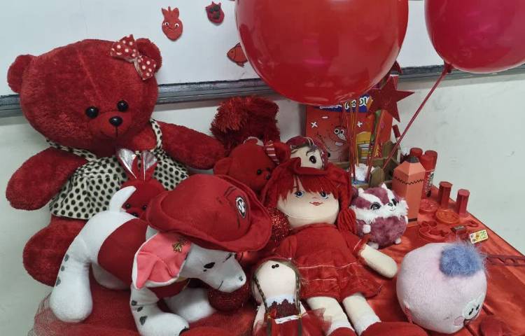 روز مهربانی،‌اوریگامی و رنگ ماه(قرمز) 5