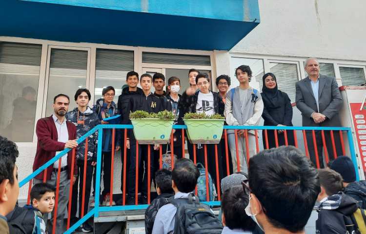 روز کتاب و کتابخوانی