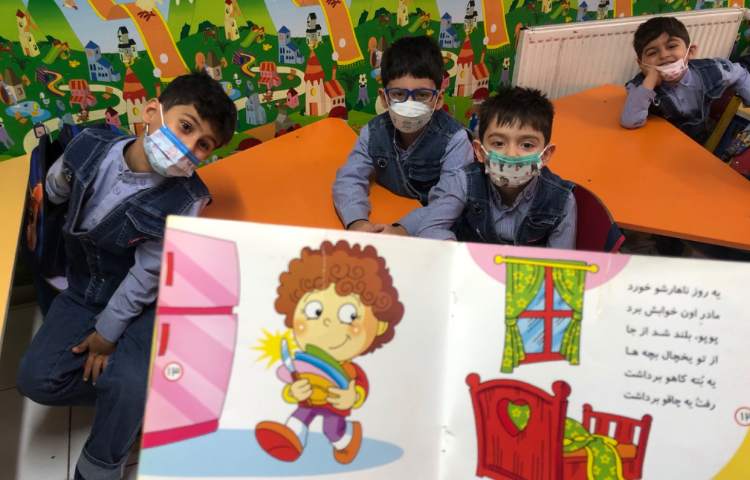 روز کتاب کتاب خواندن برای دانش‌اموزان و خریدن کتاب 2