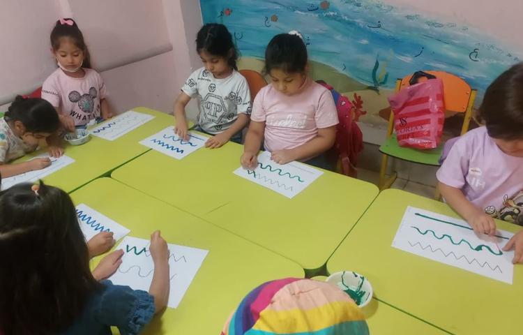 ریاضی:آموزش غیر مستقیم خطوط با گواش و گوش پاک کن 3