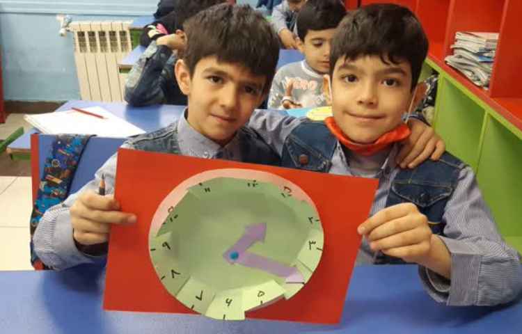 ریاضی(تدریس ساعت و دقیقه با ابزار) 3