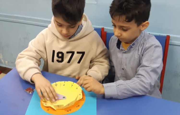 ریاضی(تدریس ساعت و دقیقه با ابزار) 4