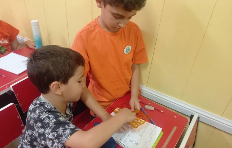 : ریاضیدان کوچک، انداره گیری همراه با بازی، ابزار و نمایش کلاسی 5