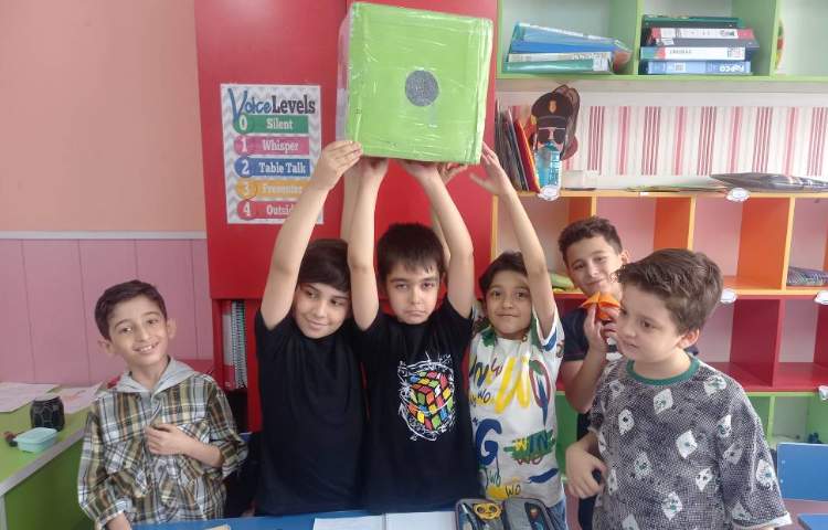 : ریاضیدان کوچک، تبدیل واحدهای ریال و تومان،بازی و دست ورزی همراه با نمکدان کاغذی 3