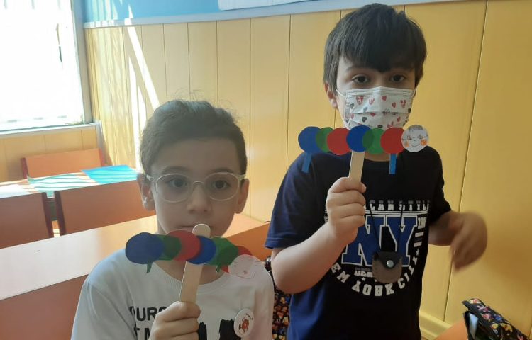 :ریاضیدان کوچک‌، درست کردن الگو، کلاس توت فرنگی 4