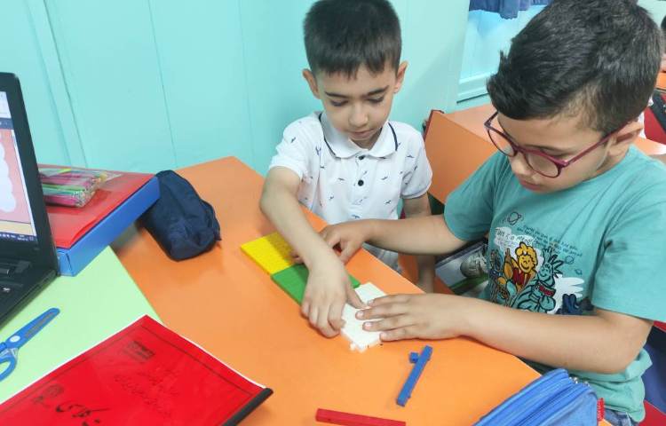 ریاضیدان کوچک عددنویسی،گسترده نویسی اعداد 1