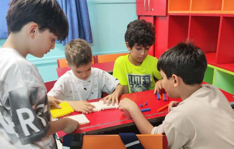 ریاضیدان کوچک عددنویسی،گسترده نویسی اعداد 3