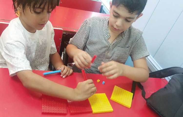 ریاضیدان کوچک عددنویسی 4