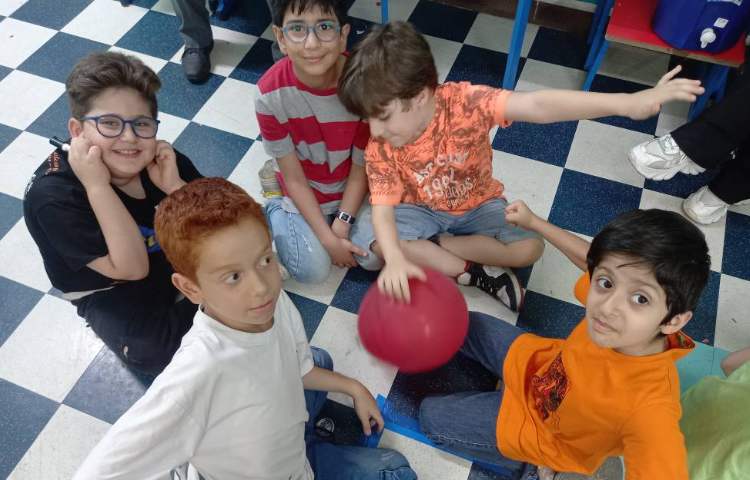 آلبوم : ریاضیدان کوچک، مبحث کسر، بازی گروهی 1402/05/10 | علوی