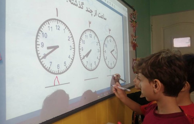 : ریاضیدان کوچک، مرور ساعت