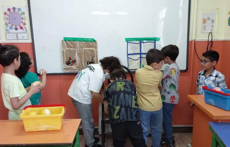 ریاضیدان کوچک کلاس فضانوردان 4