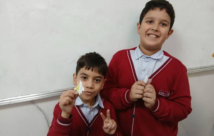 ریاضی_دست ساخته های دانش آموزان_ تقارن 2