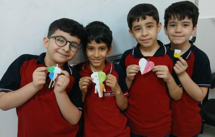 ریاضی_دست ساخته های دانش آموزان_ تقارن 3