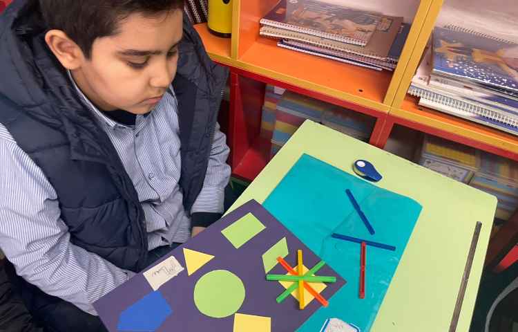 ریاضی،دست ورزی مبحث‌تقارن 1