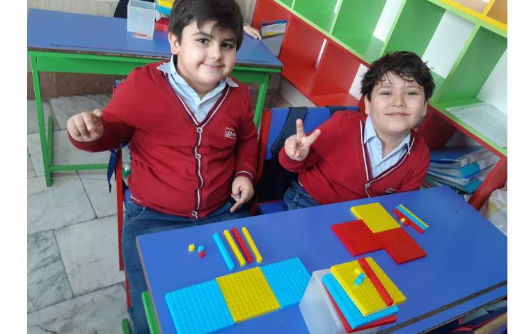 ریاضی،ساخت اعداد سه رقمی با کوئیزنر 4