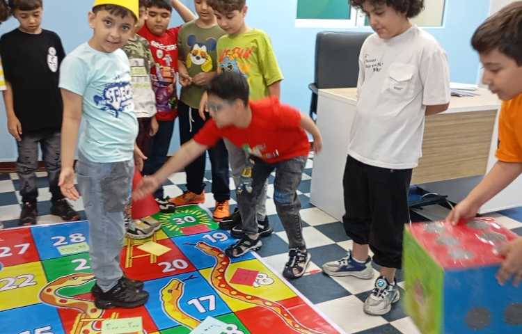 ریاضی،مبحث مرور محاسبات ذهنی جمع و تفریق همراه با بازی جذاب مار و پله 1