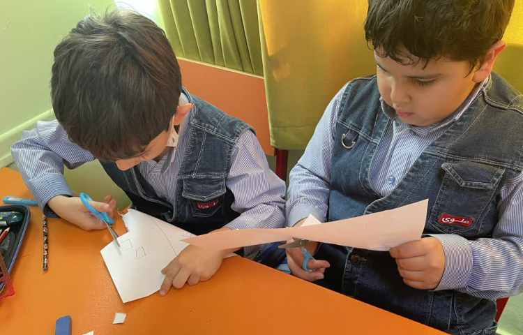 ریاضی(مهارت دست ورزی و اشنایی با لبه و‌گوشه) 1