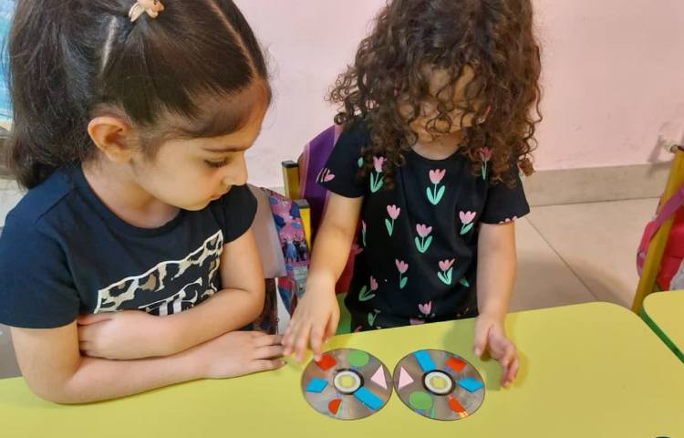 ریاضی: آشنایی با مفهوم شباهت ها 4