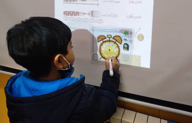 :ریاضی، آموزش اعداد 1 تا 12 روی ساعت 2