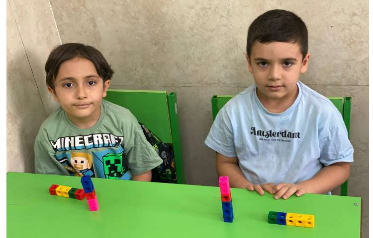 ریاضی: آموزش ردیف و ستون با استفاده از ابزار ( چینه ) 5