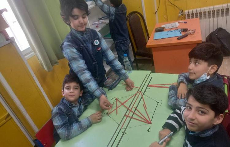 :ریاضی، آموزش قطر و نامگذاری چند ضلعی ها، ص 84 کتاب 11