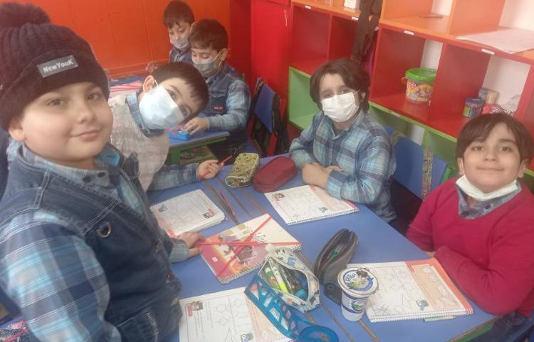 :ریاضی، آموزش قطر و نامگذاری چند ضلعی ها، ص 84 کتاب 6