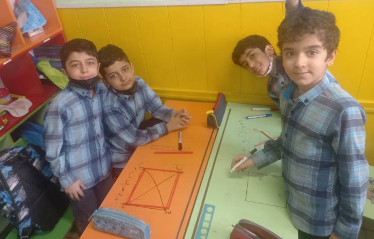 :ریاضی، آموزش قطر و نامگذاری چند ضلعی ها، ص 84 کتاب 8