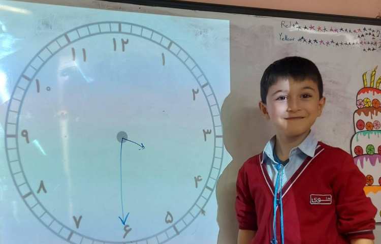 ریاضی : آموزش و تمرین ساعت (معرفی دقیقه در ساعت) ، بیان ساعت و نمایش عقربه ها