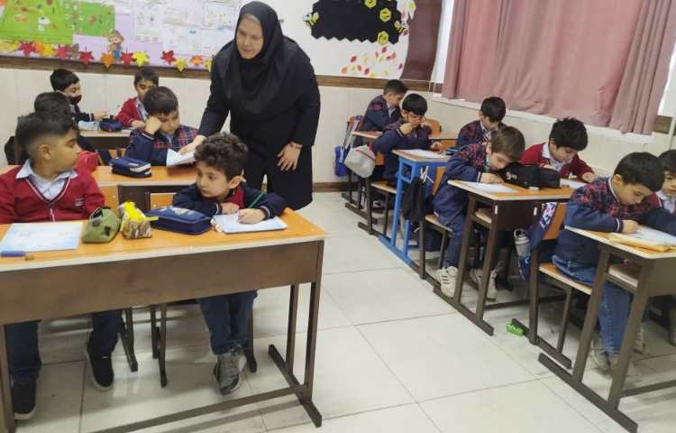 ریاضی ارزشیابی با حضور سبز خانم کبیری عزیز 3