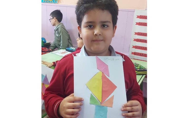 ریاضی : انجام دست ورزی و داستان مربع تانگرام 1