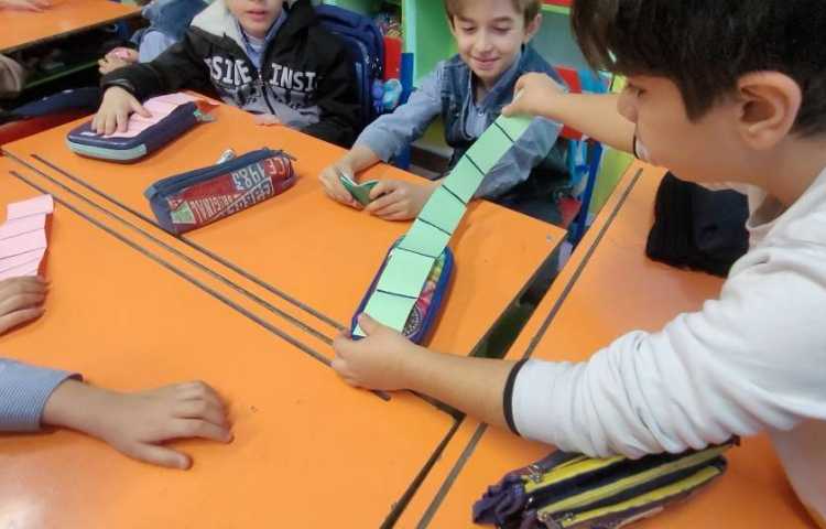 ریاضی اندازه گیری با نوارهای کاغذی با هدف اندازه گیری دقیق تر