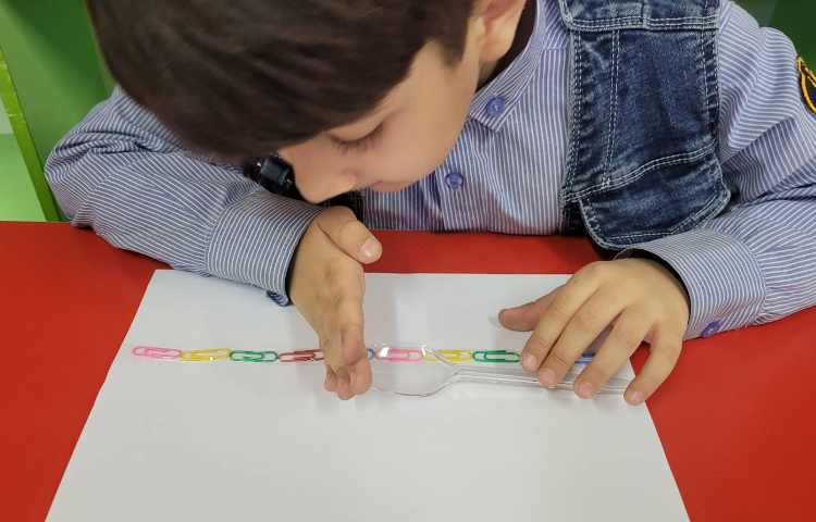 ریاضی: اندازه گیری با کمک گیره ی دفتر 3